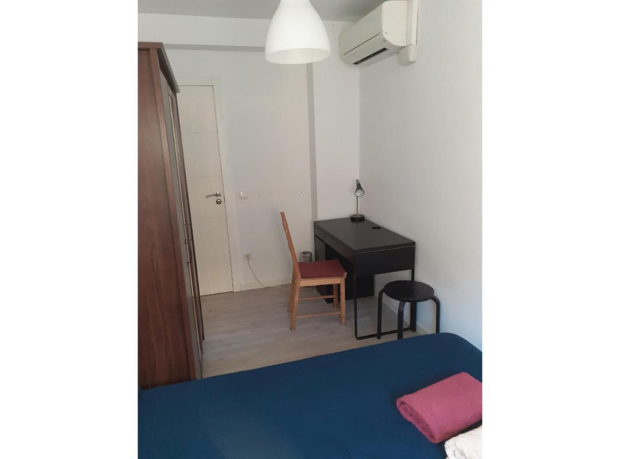 Malvarossa Apartment Near Beach Валенсия Экстерьер фото